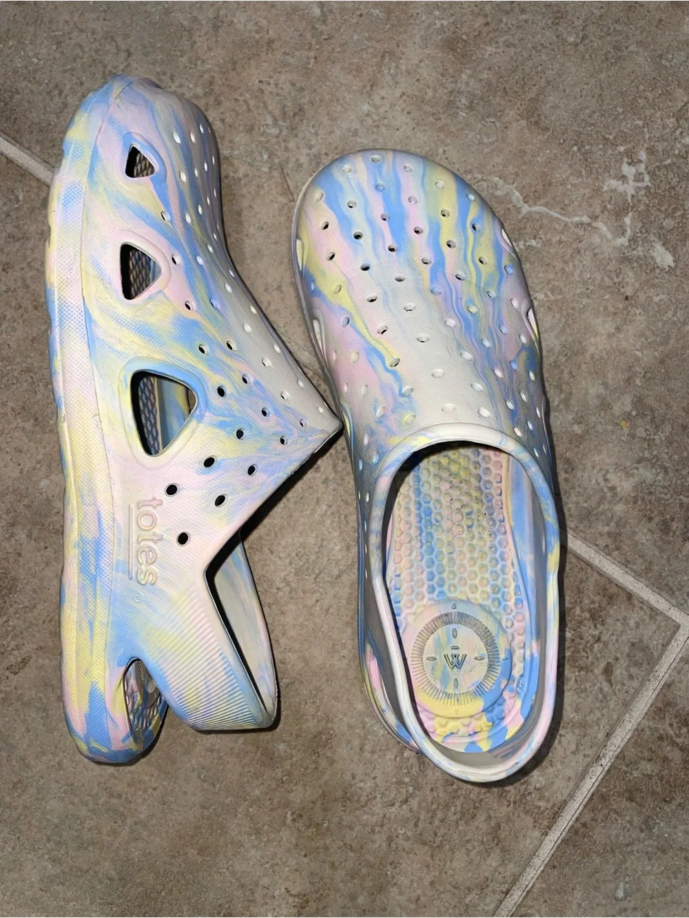 Kids Iridescent Slip-On water shoes- Multi color